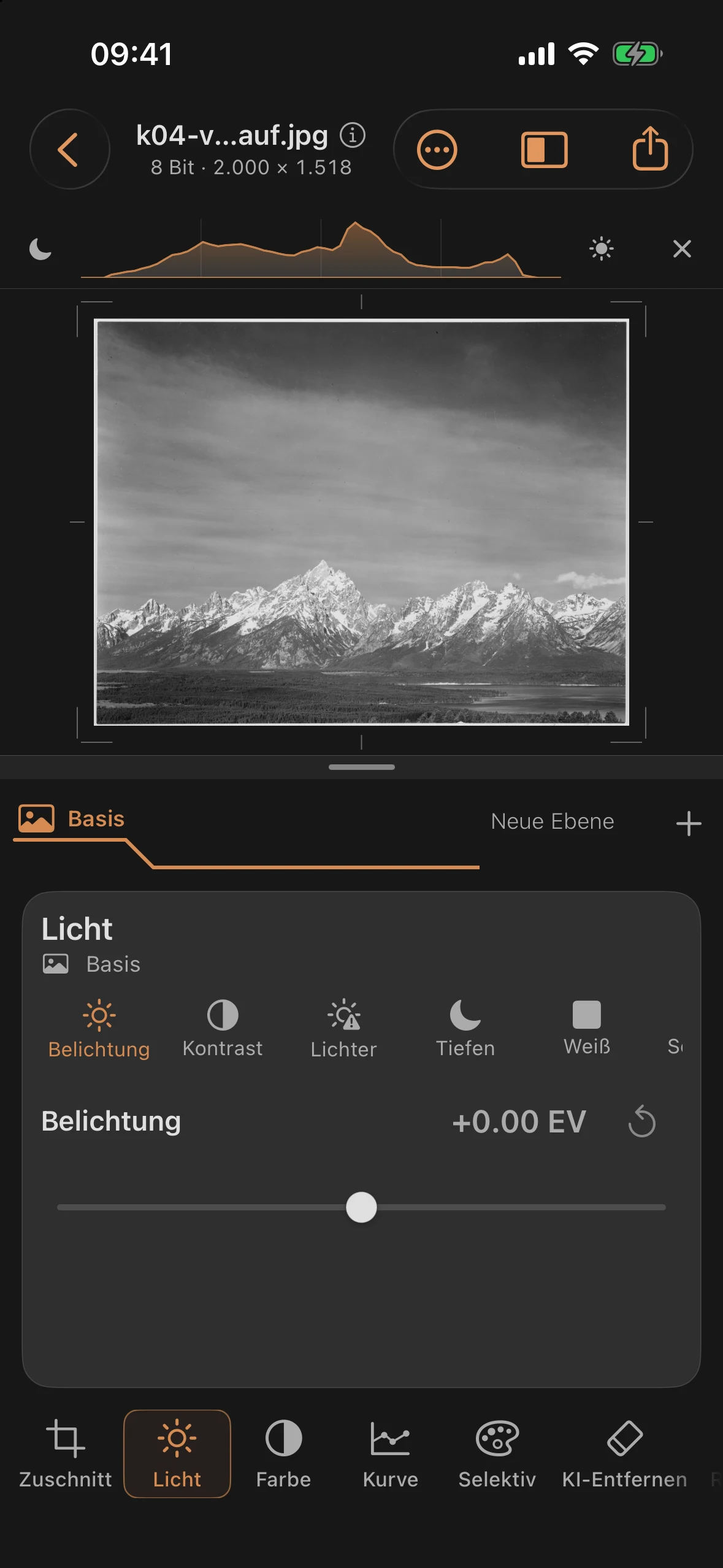Teton-Panorama vom Signal Mountain mit blassem Himmel, unbearbeitet in Mobile Darkroom
